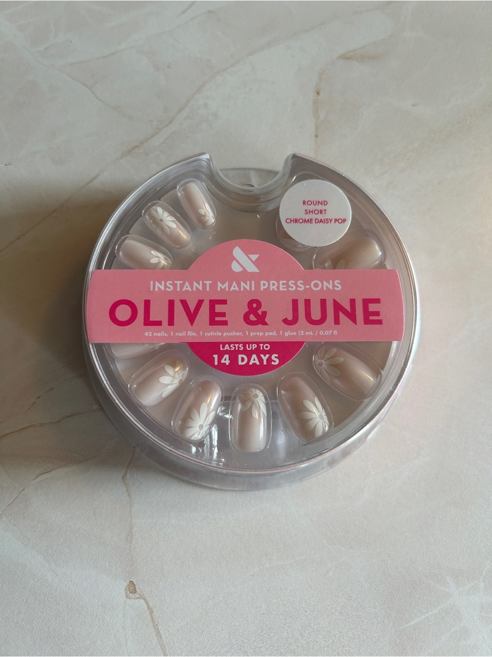 olive & june chrome daisy pop round short press on nails